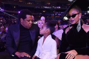 Con gái 6 tuổi nhà Beyonce gây ‘sốt’ với cử chỉ ‘bà cụ non’