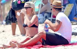 Lady Gaga khoe trọn được những đường cong trên cơ thể