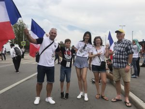 Qua Nga để xem chung kết World cup, Thanh Tú xứng danh “Á hậu máu nhất năm”