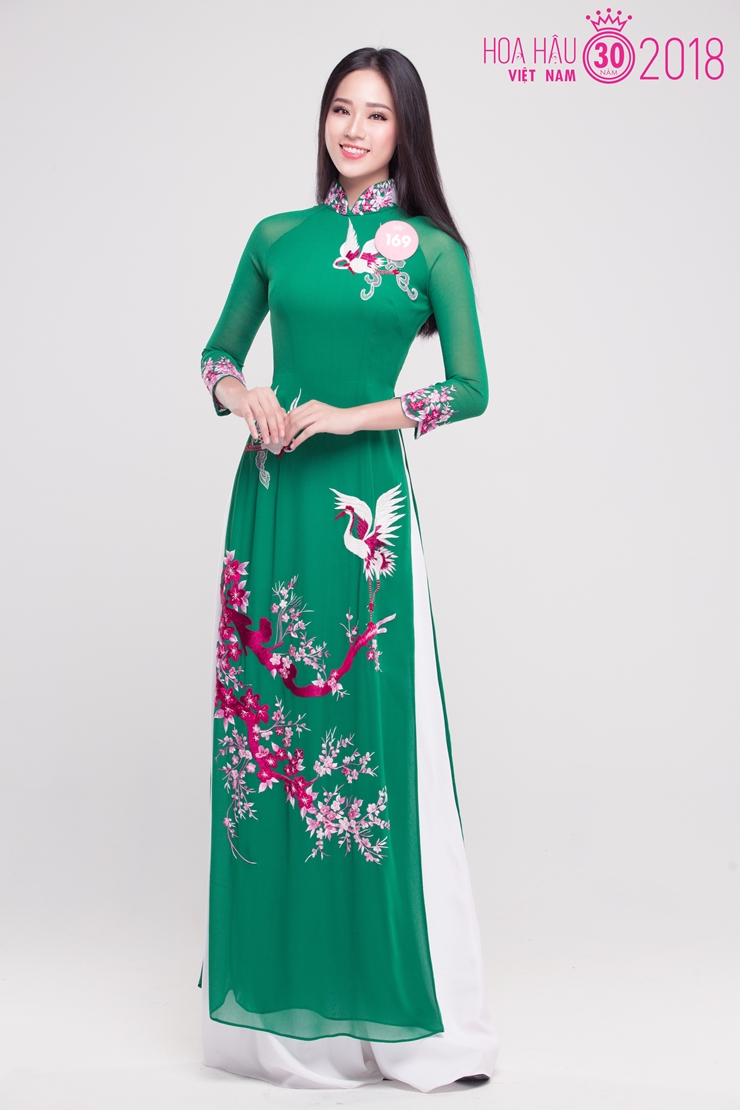 Bộ ảnh áo dài của 38 thí sinh chung khảo phía Bắc Hoa hậu Việt Nam 2018 12