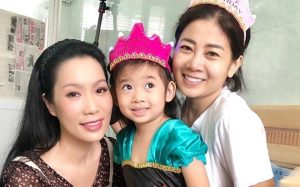 Mẹ diễn viên Mai Phương chia sẻ tình trạng bệnh của con gái