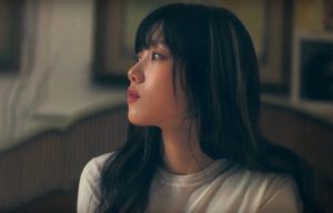 Lee Sung Kyung đẹp đến nao lòng trong MV đẫm nước mắt của Kim Na Young