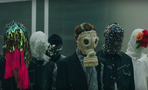 Xem MV mới “”Simon Says” của NCT, mới thấy sự sáng tạo là không giới hạn