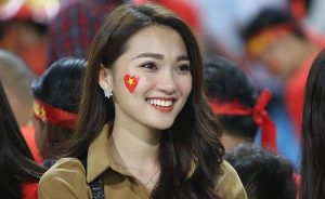 Điểm danh bạn gái hotgirl của các cầu thủ Việt ‘gây náo loạn’ năm 2018