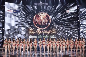 Cận cảnh phần thi bikini khoe trọn đường cong của Top 22 Hoa hậu Việt Nam 2020