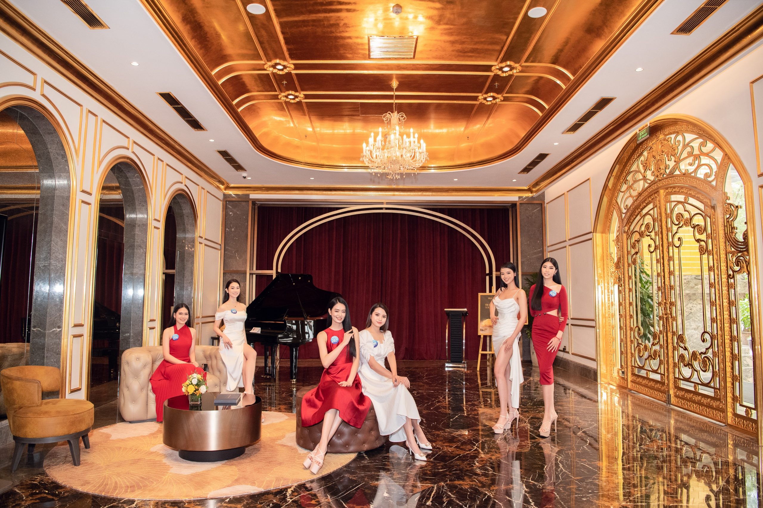 Khách sạn dát vàng Dolce Hanoi Golden Lake mang đến cho thí sinh Miss World Vietnam 2022 những trải nghiệm đẳng cấp