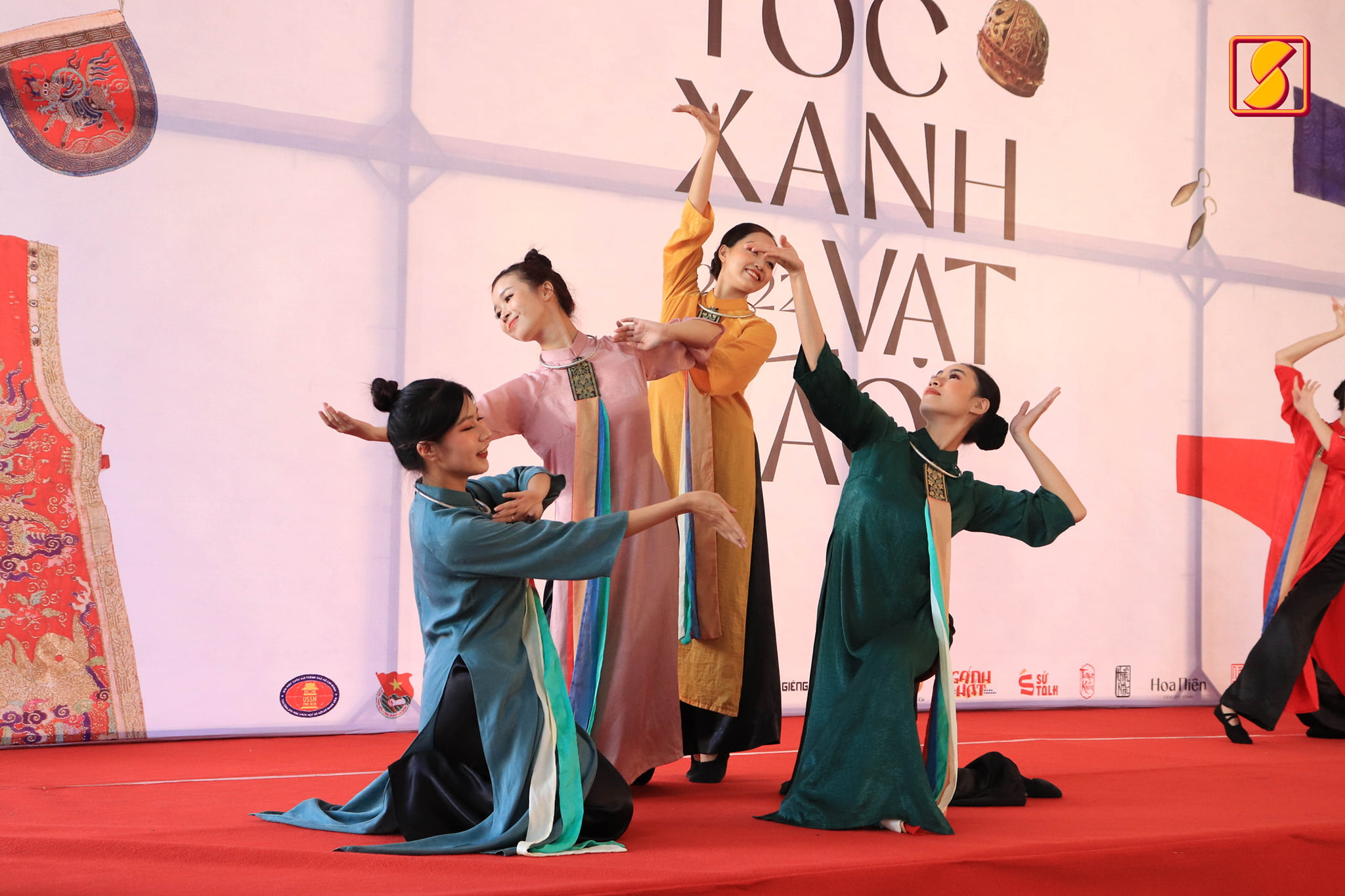 Tóc Xanh Vạt Áo 2023: 15 đơn vị cùng tạo nên ngày hội Việt phục và văn hóa Việt